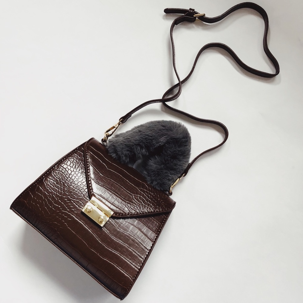 🆕Estella Brown Vegan Faux Fur Top Handle Bag - Picture 3 of 8